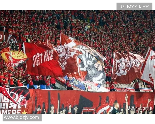 广州足球队配合问题引发热议球迷与专家各抒己见探讨战术调整 广州足球队配合问题引发热议球迷与专家各抒己见探讨战术调整