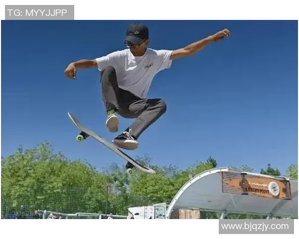 杭州极限运动队在世界滑板锦标赛中的精彩表现与比赛经验总结 杭州极限运动队在世界滑板锦标赛中的精彩表现与比赛经验总结